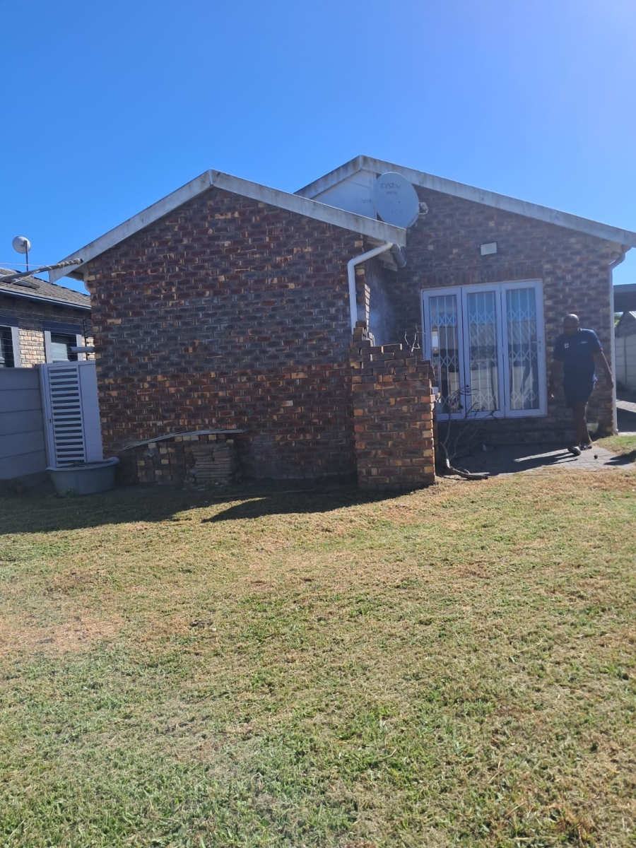3 Bedroom Property for Sale in Fairview Eastern Cape
